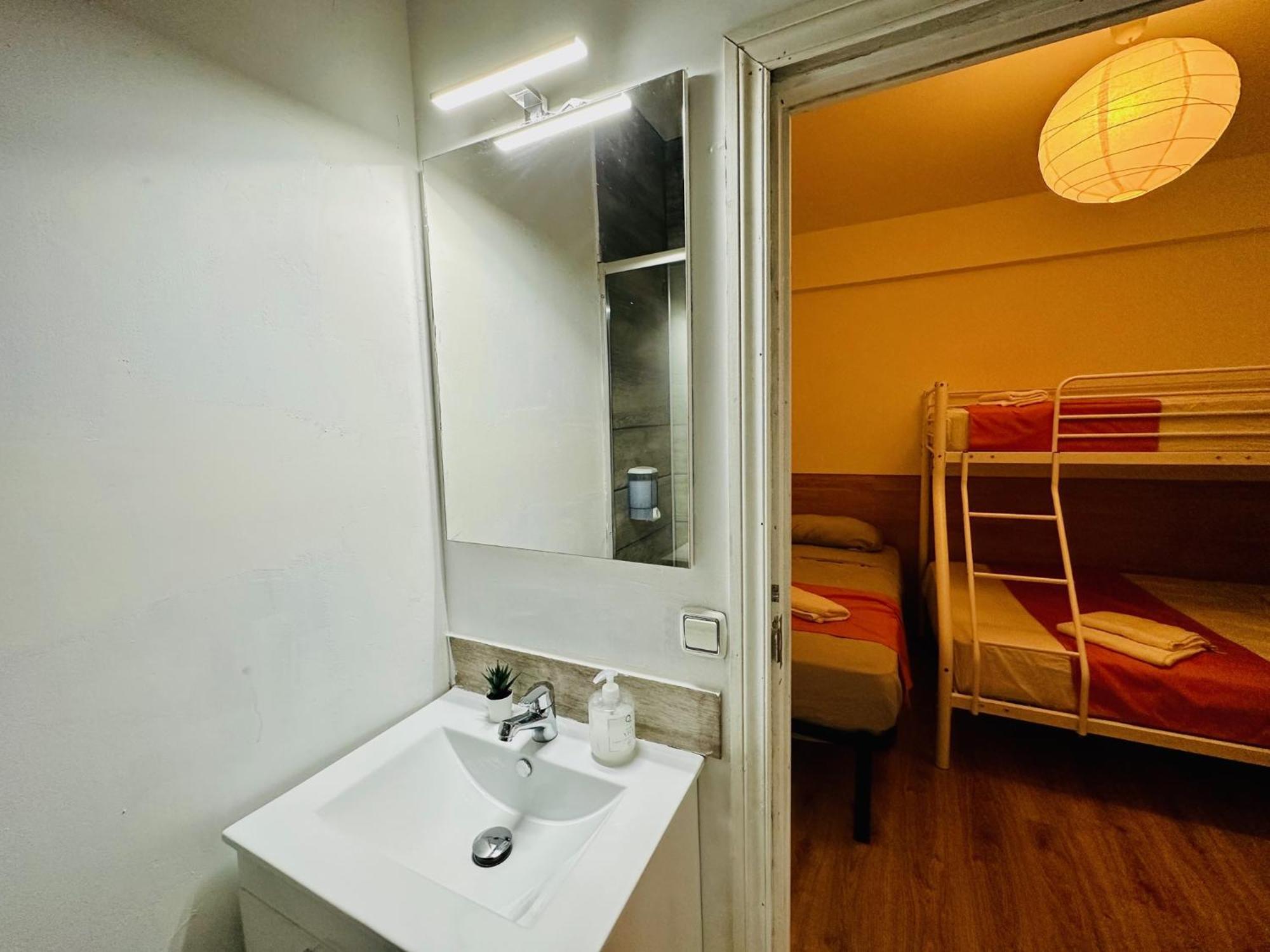 Rooms In Madrid Downtown Luaran gambar