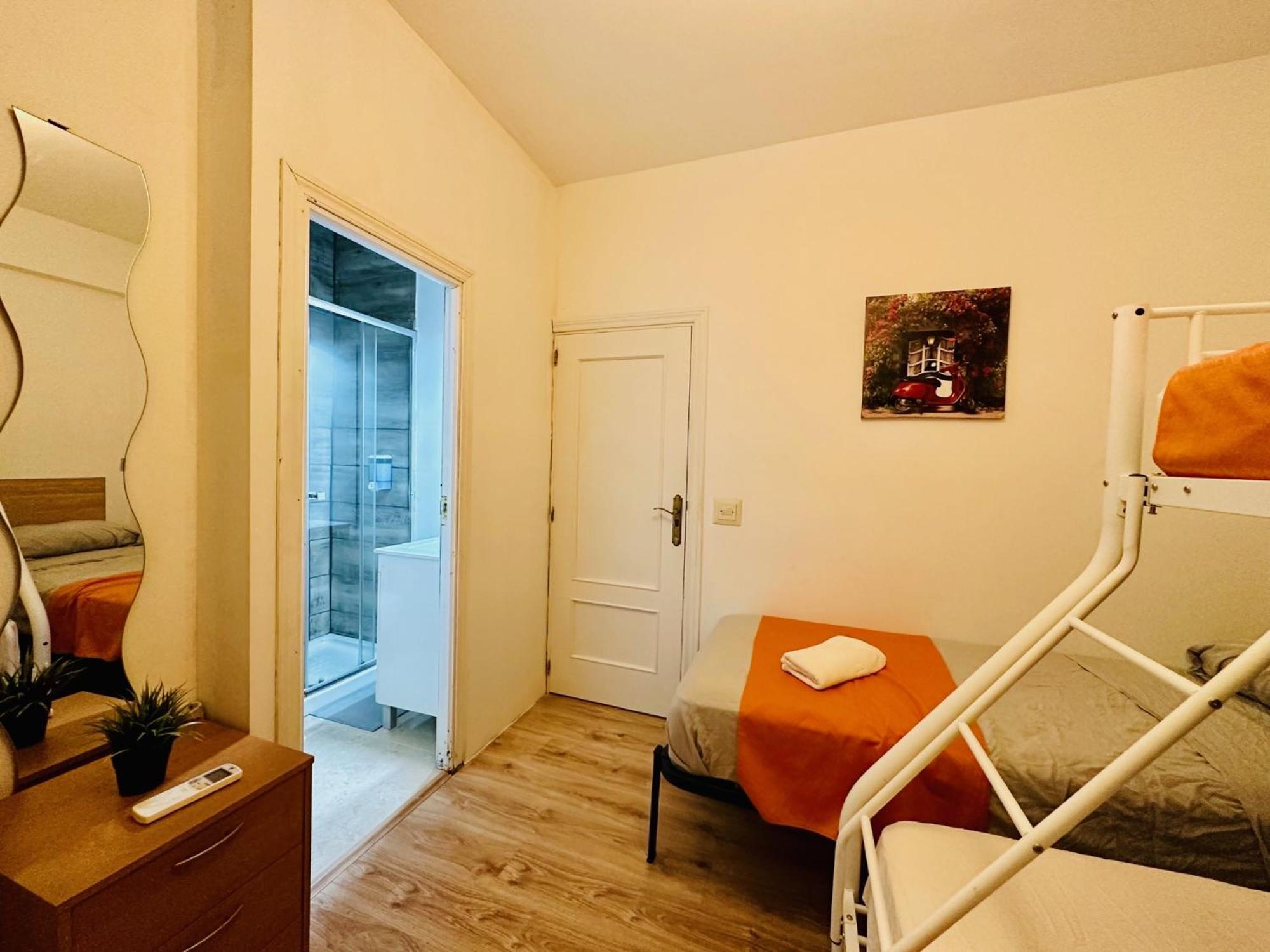 Rooms In Madrid Downtown Luaran gambar