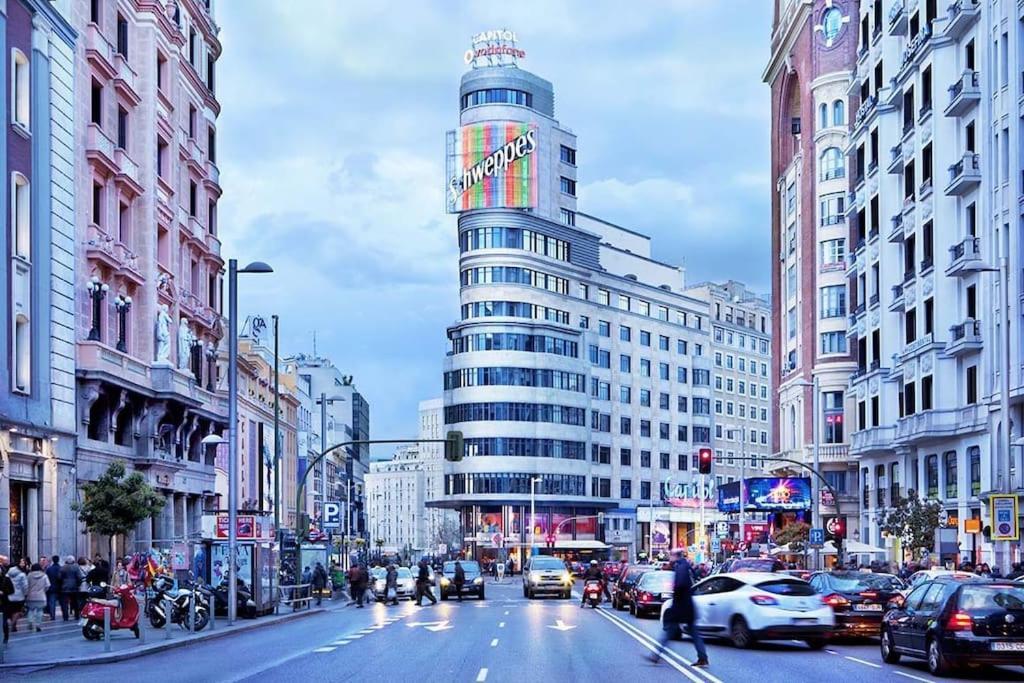 Rooms In Madrid Downtown Luaran gambar